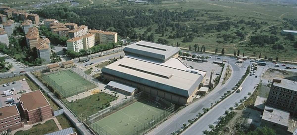 
					HAMZA YERLİKAYA SPOR KOMPLEKSİ				