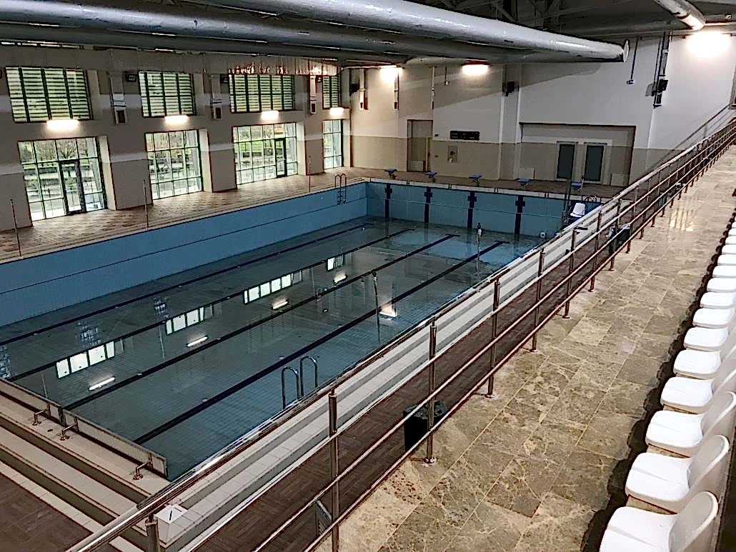 
					SULTANGAZI 75. YIL KAPALI YÜZME HAVUZU				